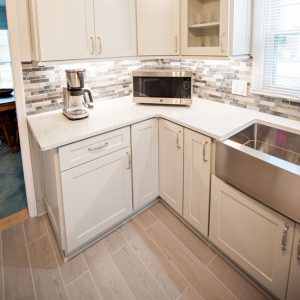 slide-countertop-carrara-marble-9